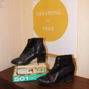 Black Ankle Boots with Glitter Heels!